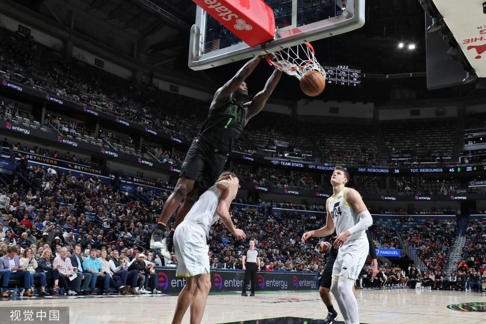 肃然起敬 肃然起敬