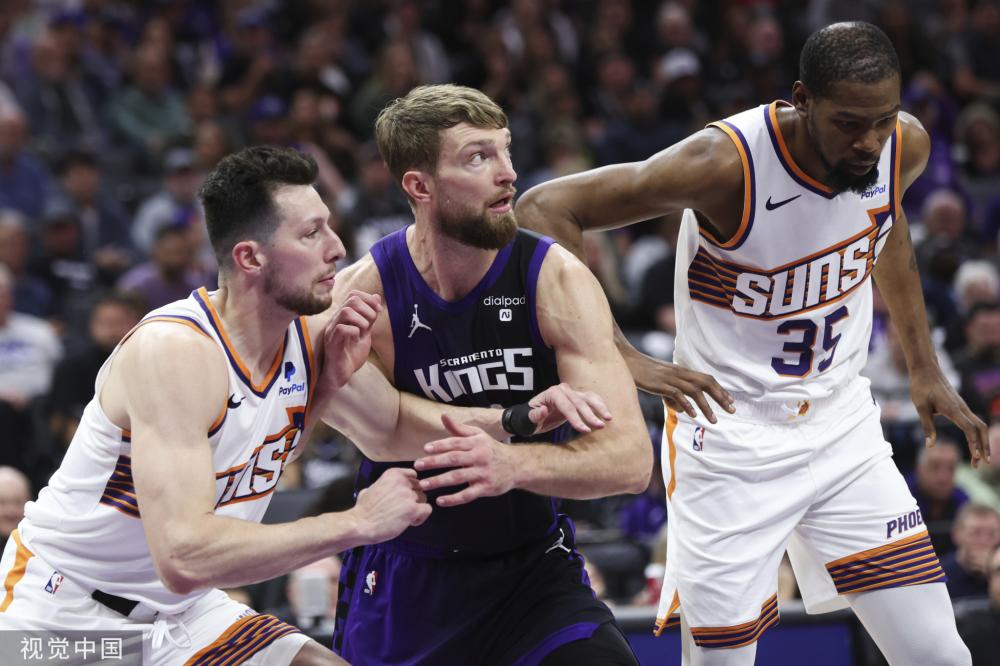 登山或野营 登山或野营