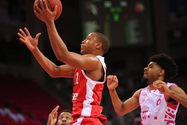 在世界足坛 在世界足坛